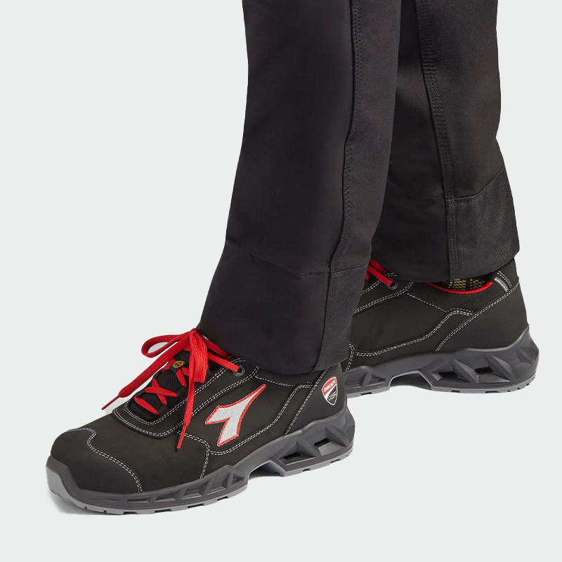 Zapatos de seguridad con puntera SHARK ENGINE LOW S3S Diadora