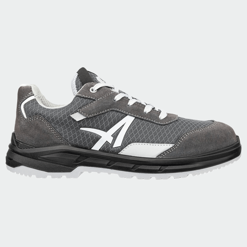 Low work shoes with a toe cap AXIS LOW S1P