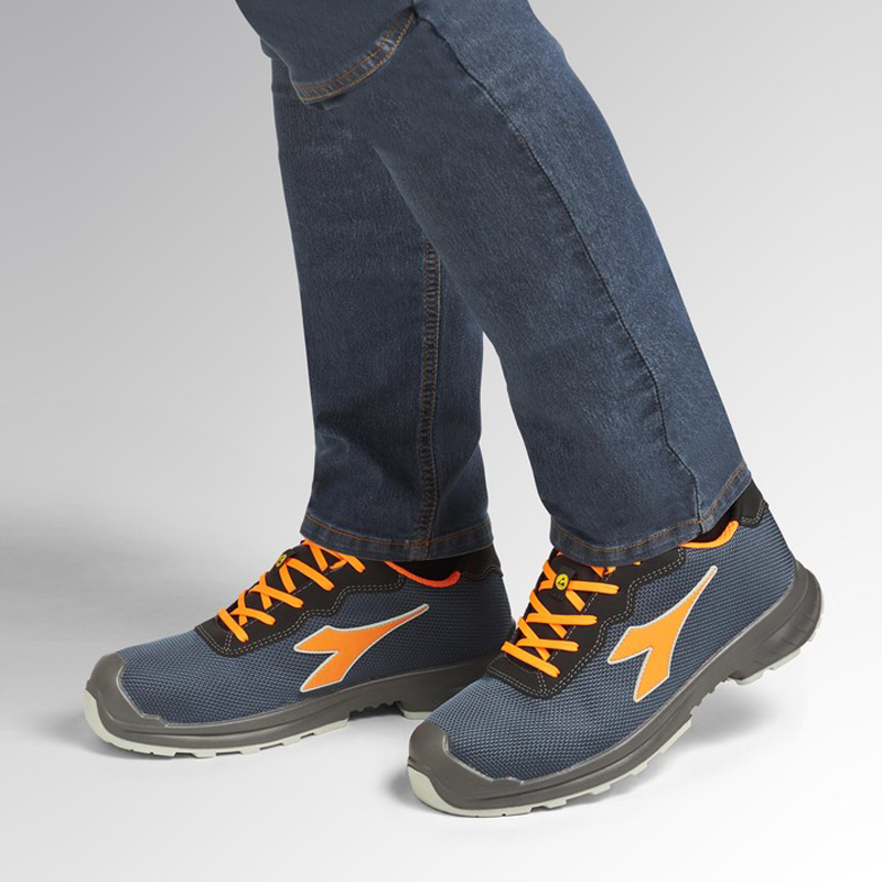 Zapatos de seguridad con puntera FLASH LOW S1PS Diadora